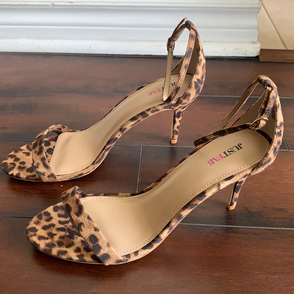 JUST FAB | Siscia Leopard Sandals Sz US 9 - Picture 7 of 10